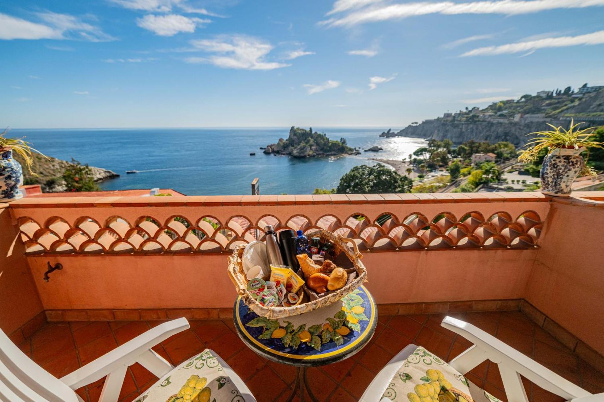 Mendolia Beach Hotel Taormina Ngoại thất bức ảnh