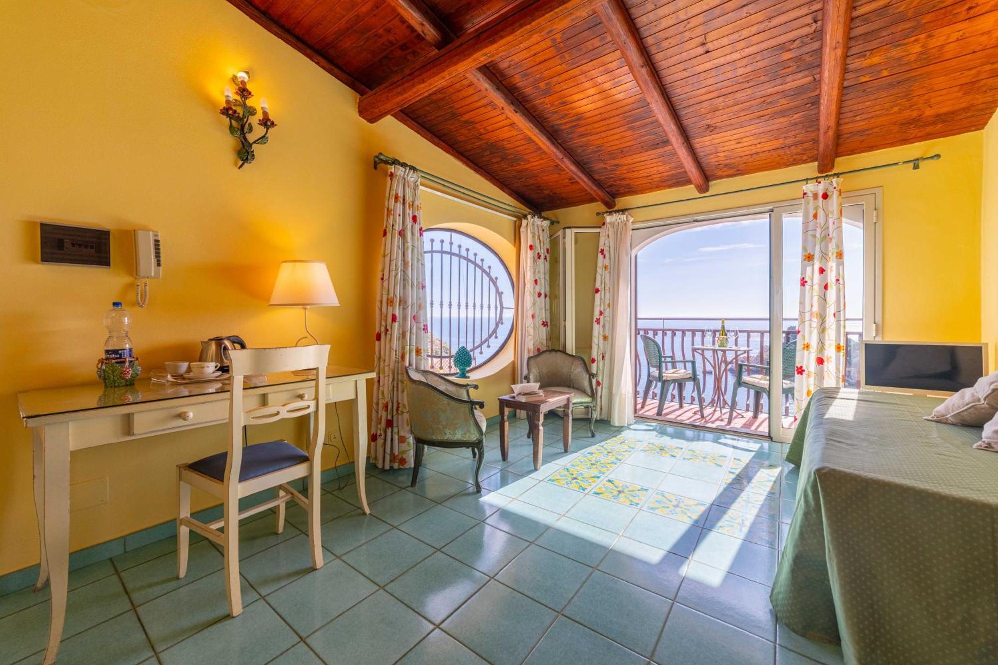 Mendolia Beach Hotel Taormina Ngoại thất bức ảnh
