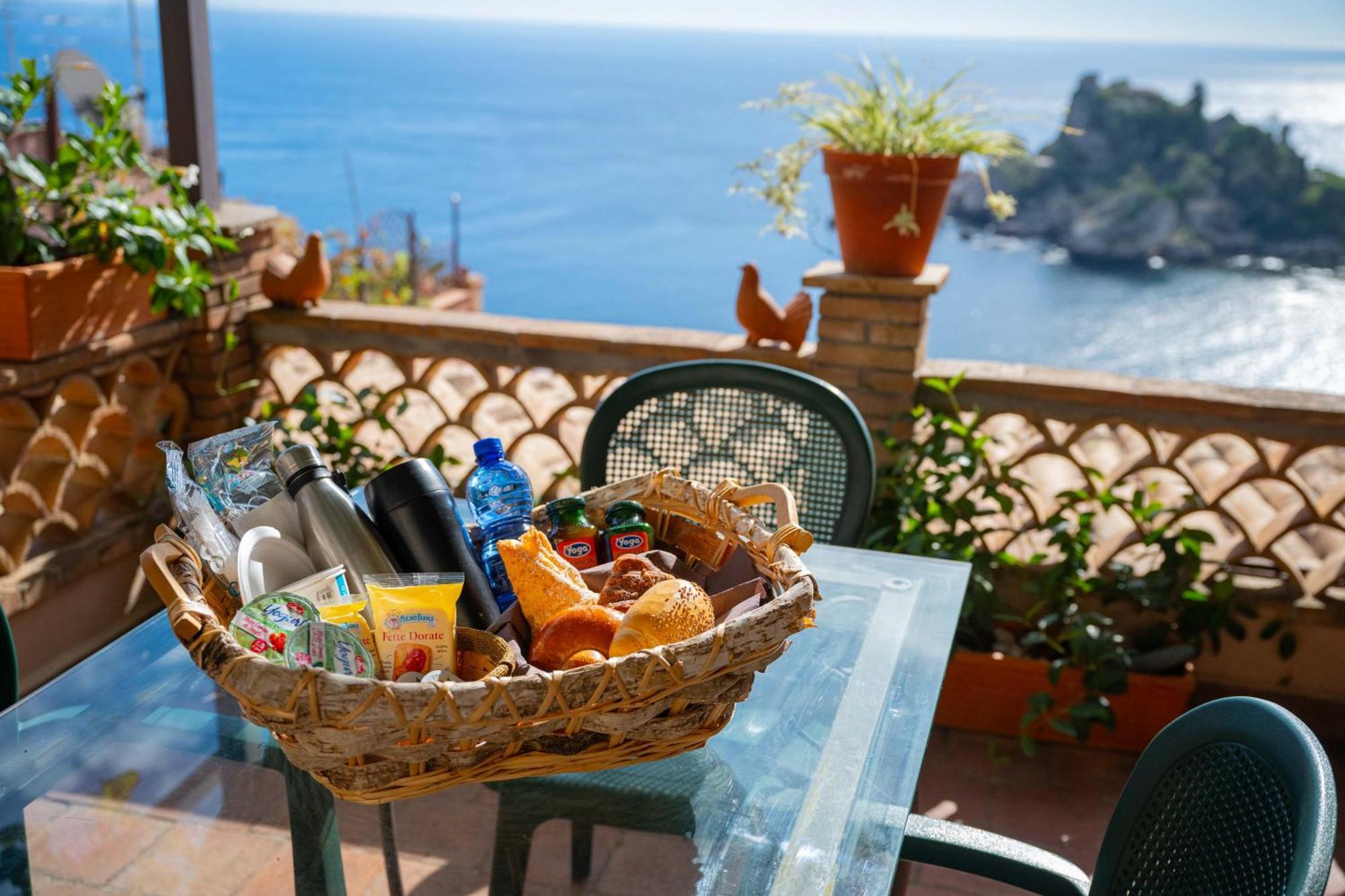 Mendolia Beach Hotel Taormina Ngoại thất bức ảnh