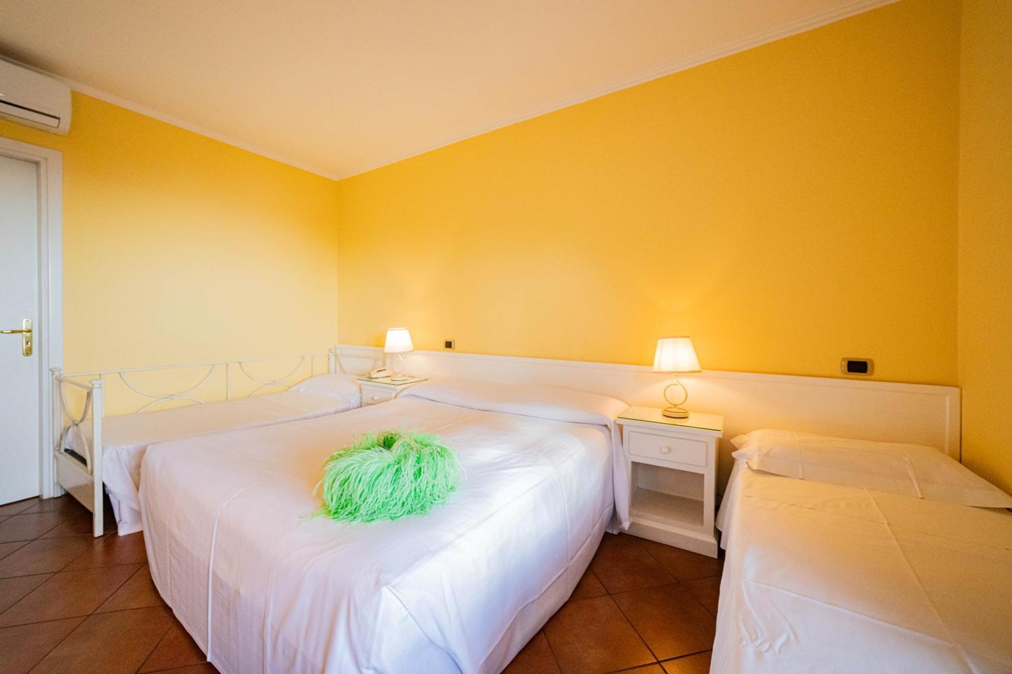 Mendolia Beach Hotel Taormina Phòng bức ảnh