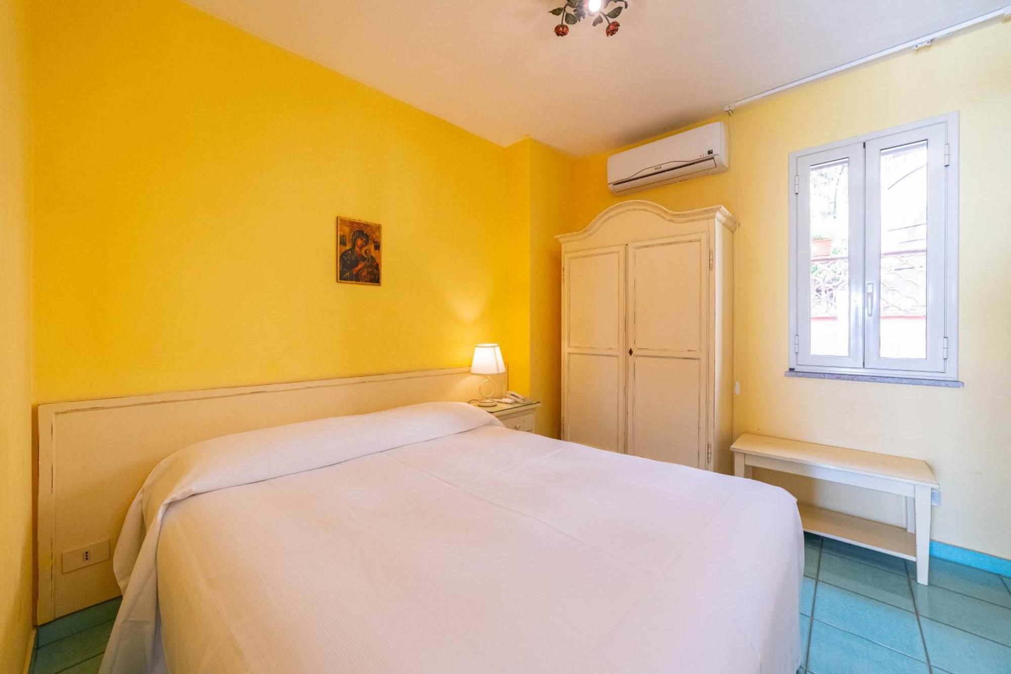 Mendolia Beach Hotel Taormina Phòng bức ảnh