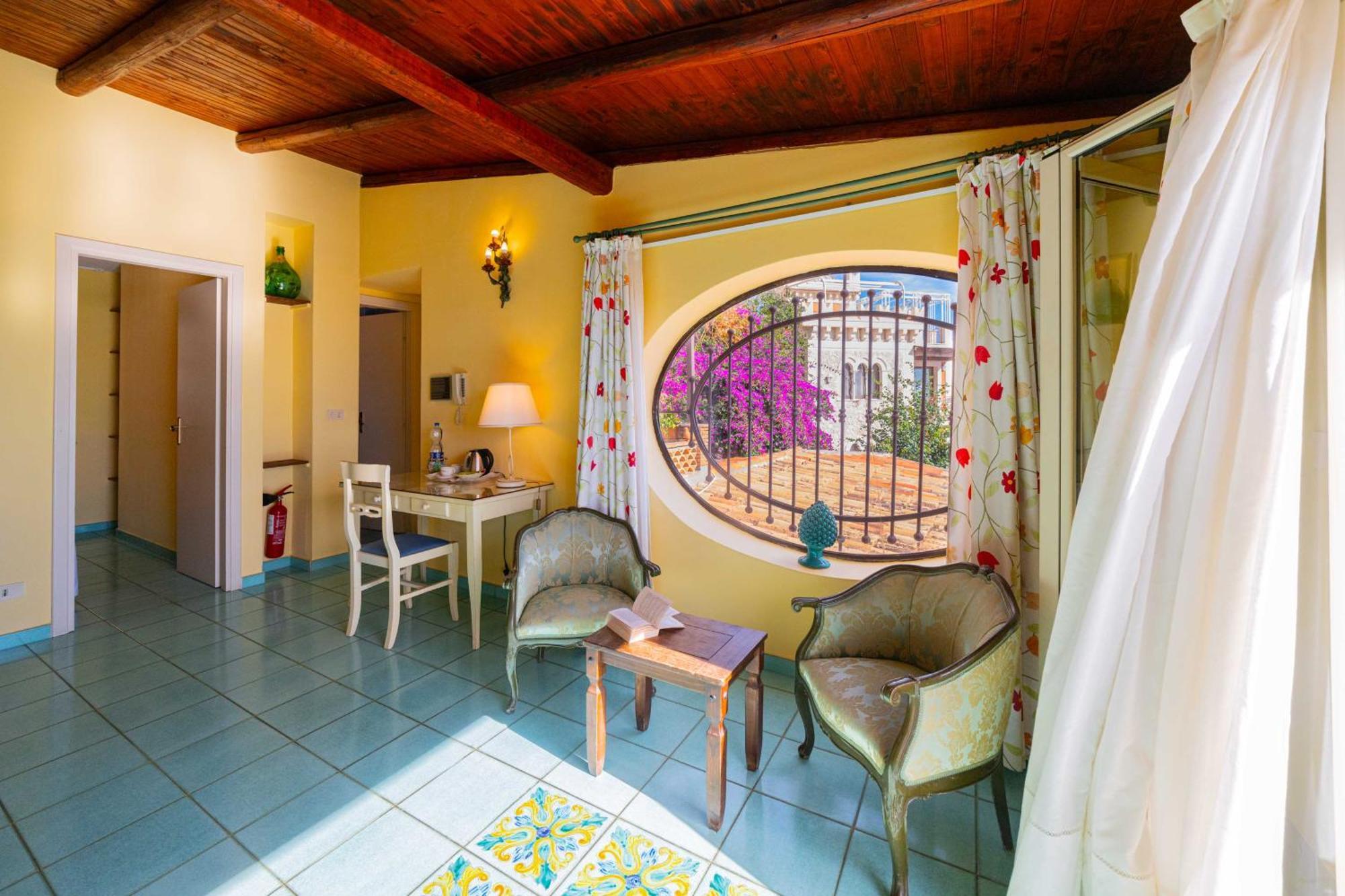 Mendolia Beach Hotel Taormina Phòng bức ảnh