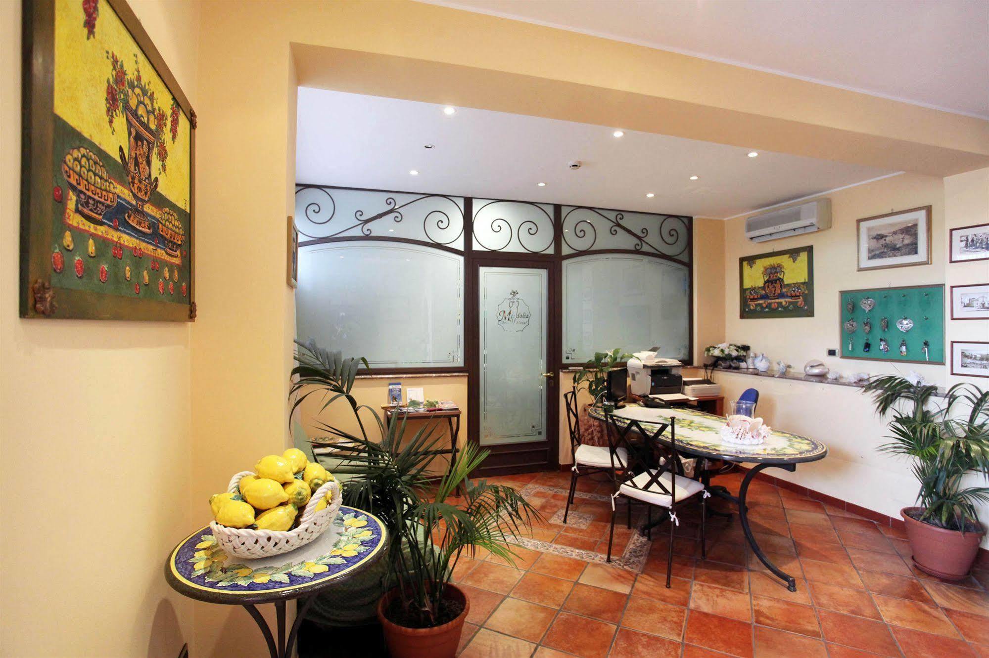 Mendolia Beach Hotel Taormina Ngoại thất bức ảnh
